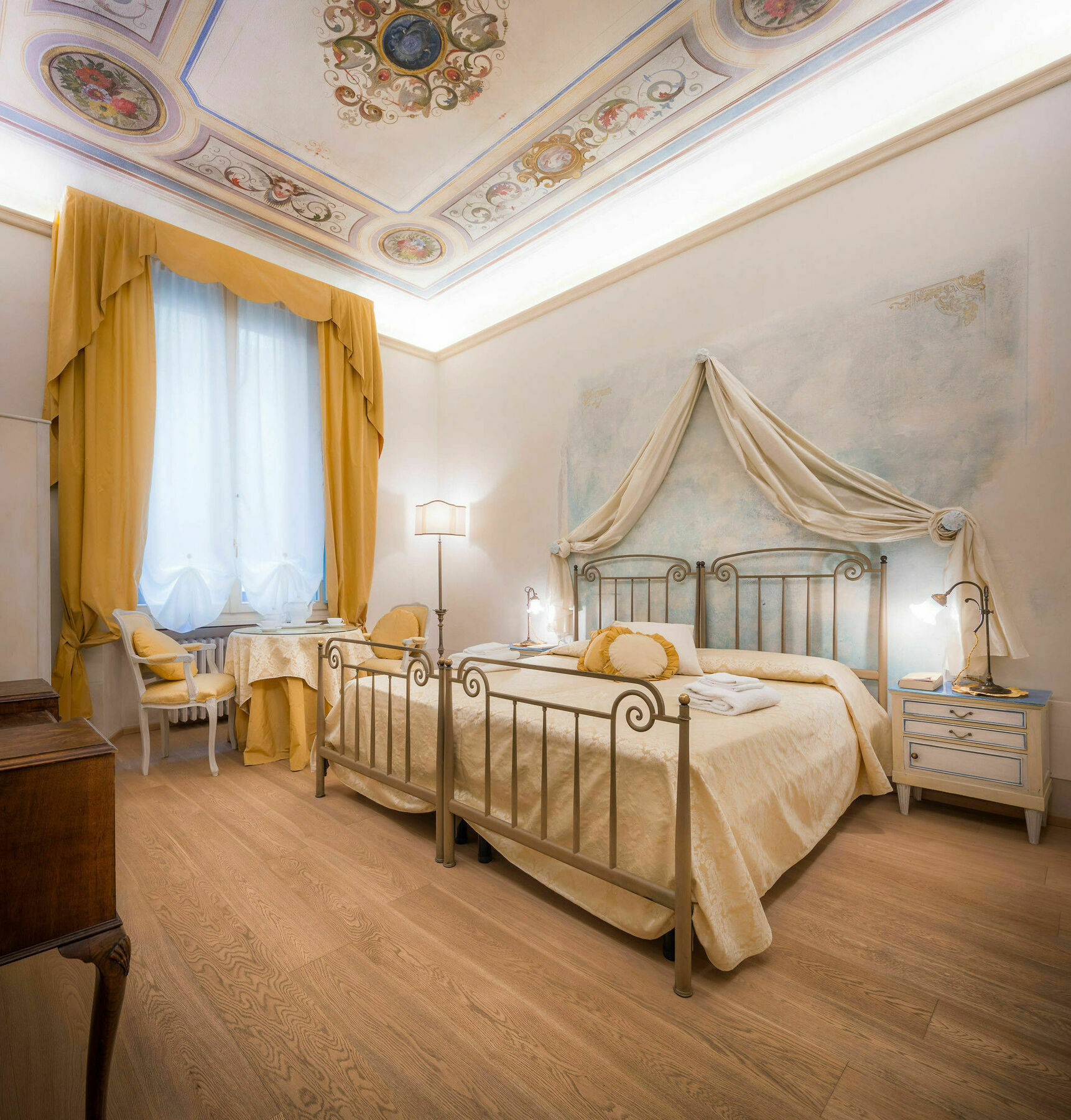 Pensión Novella House 2*