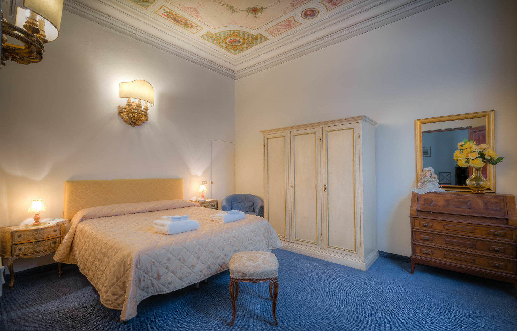 Novella House Pensión Florencia